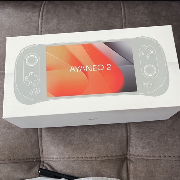 The AYA NEO 2 handheld PC - Picture 3 of 4